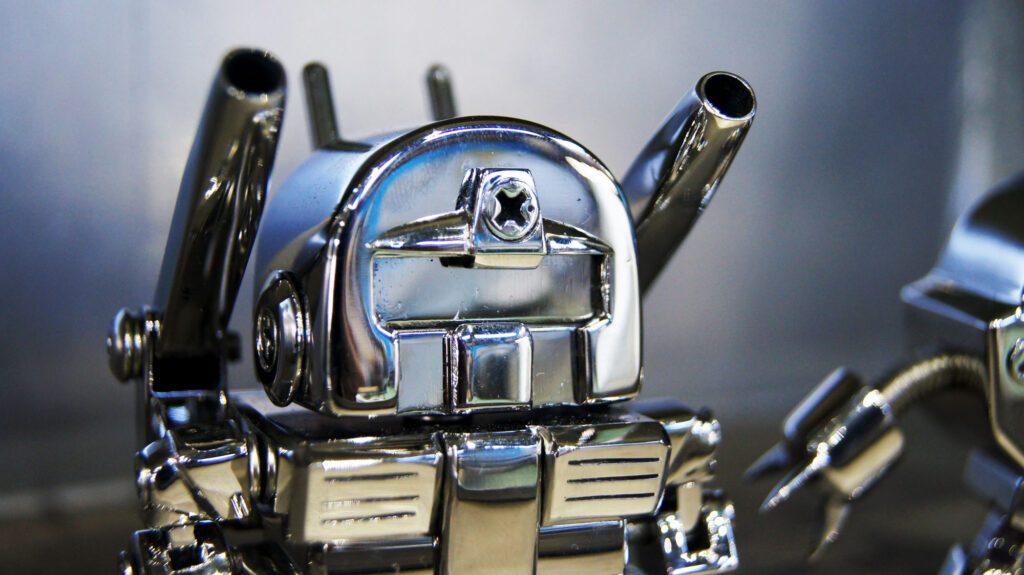 株式会社マエダ　FACTORY ART GALLERY　小熊　ロボット02